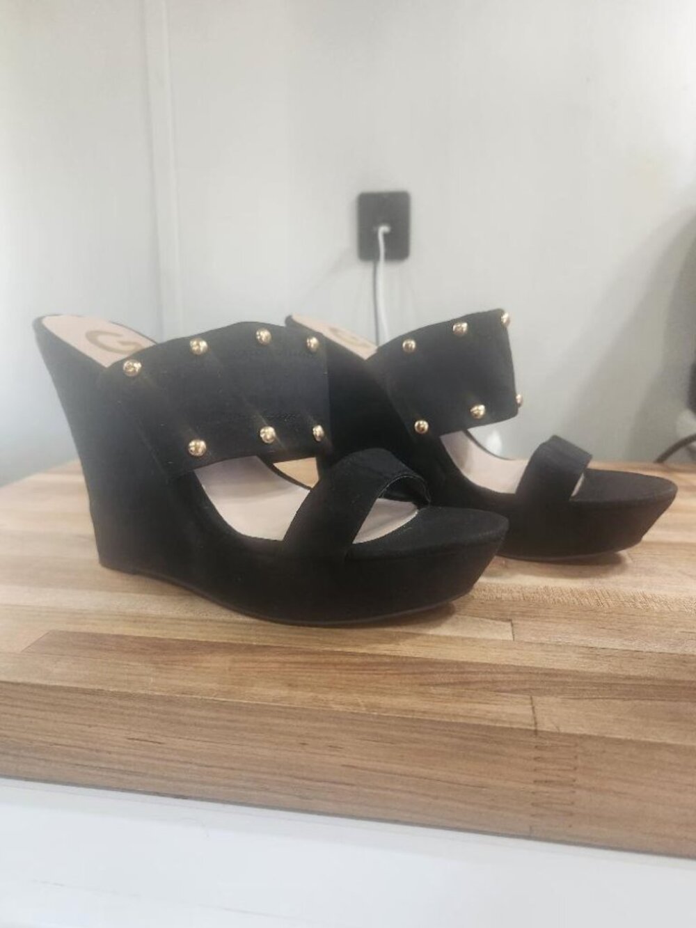 GUESS Black Heeled Slide Sandals w/ Gold Stud Detail – Size 8.5